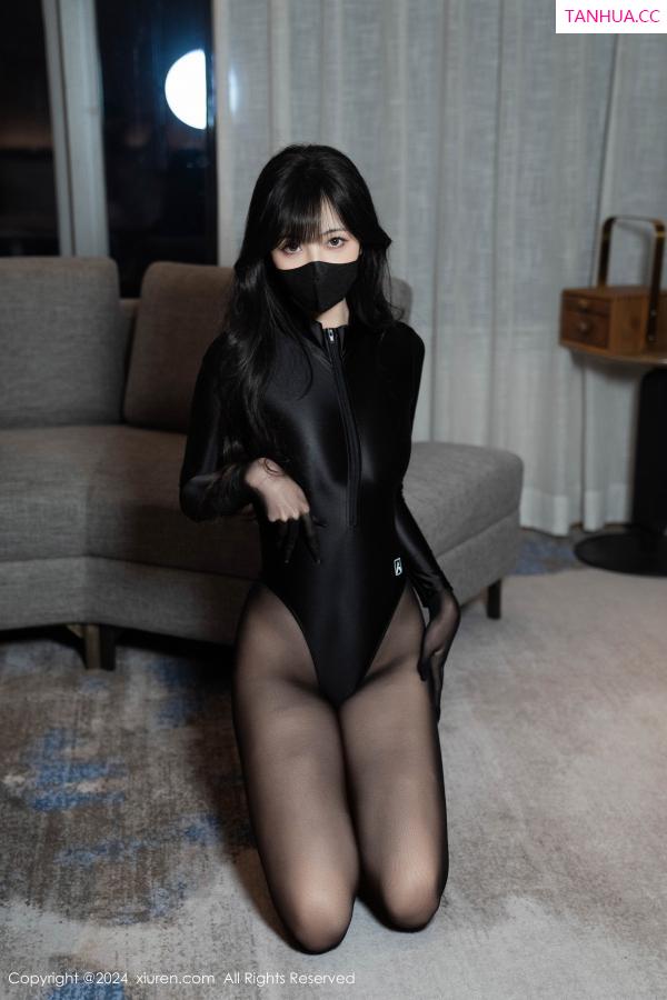 林星阑  [XiuRen]高清写真图 2024.09.03 No.9109 林星阑 黑丝美腿第20张图片